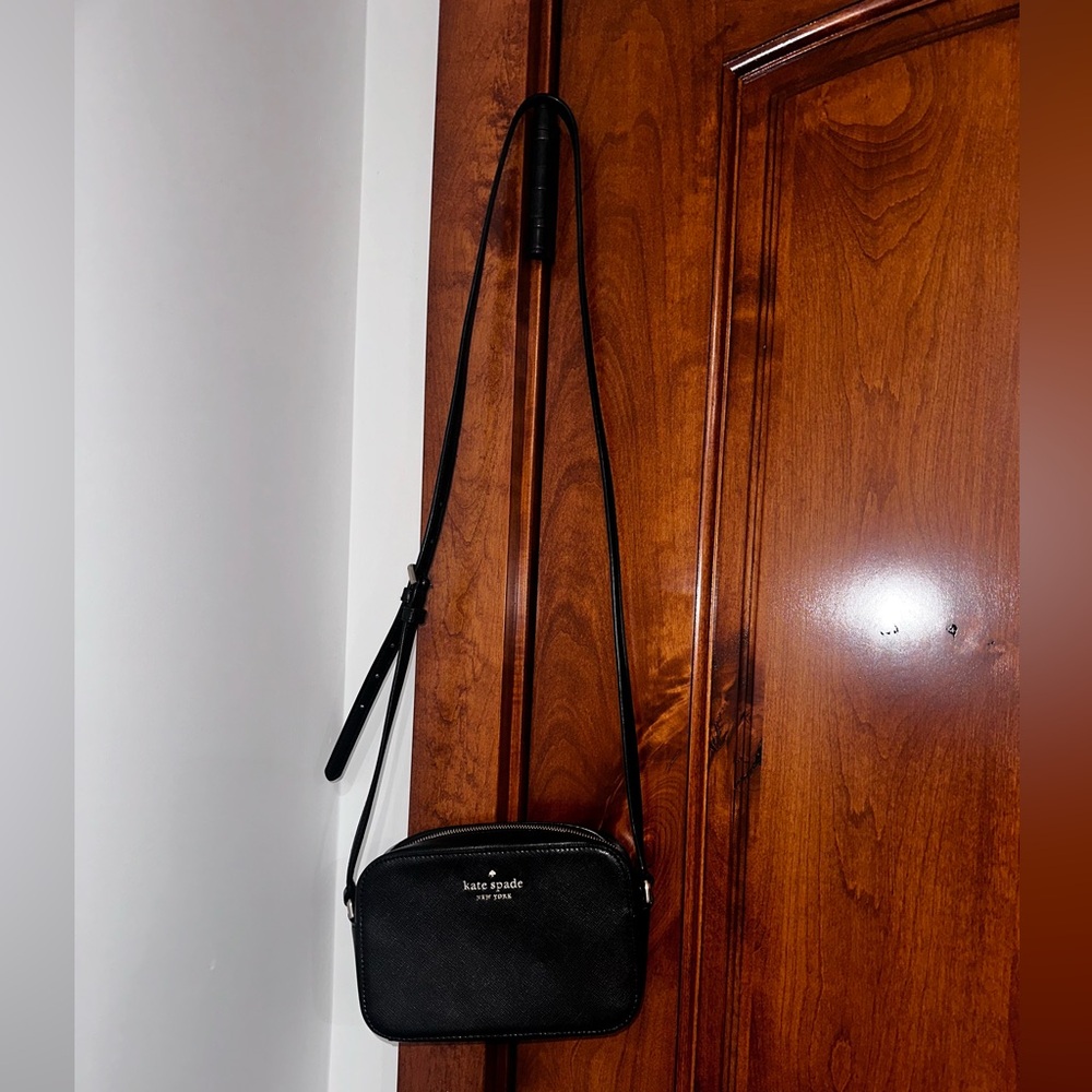 Kate Spade Elegant Black Shoulder Bag